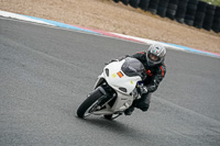 enduro-digital-images;event-digital-images;eventdigitalimages;mallory-park;mallory-park-photographs;mallory-park-trackday;mallory-park-trackday-photographs;no-limits-trackdays;peter-wileman-photography;racing-digital-images;trackday-digital-images;trackday-photos